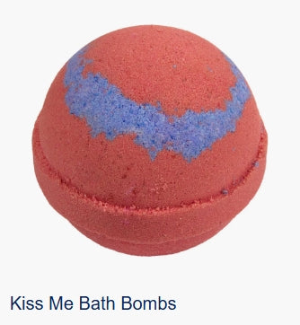 Kiss Me Bath Bomb
